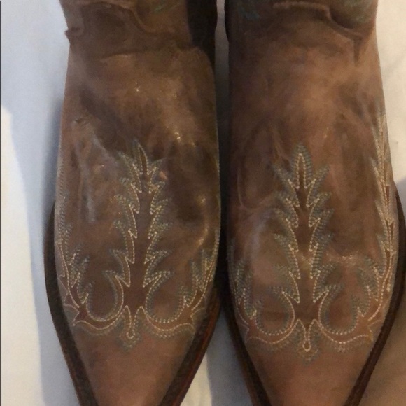Authentic Cowgirl Boots - Picture 4 of 6